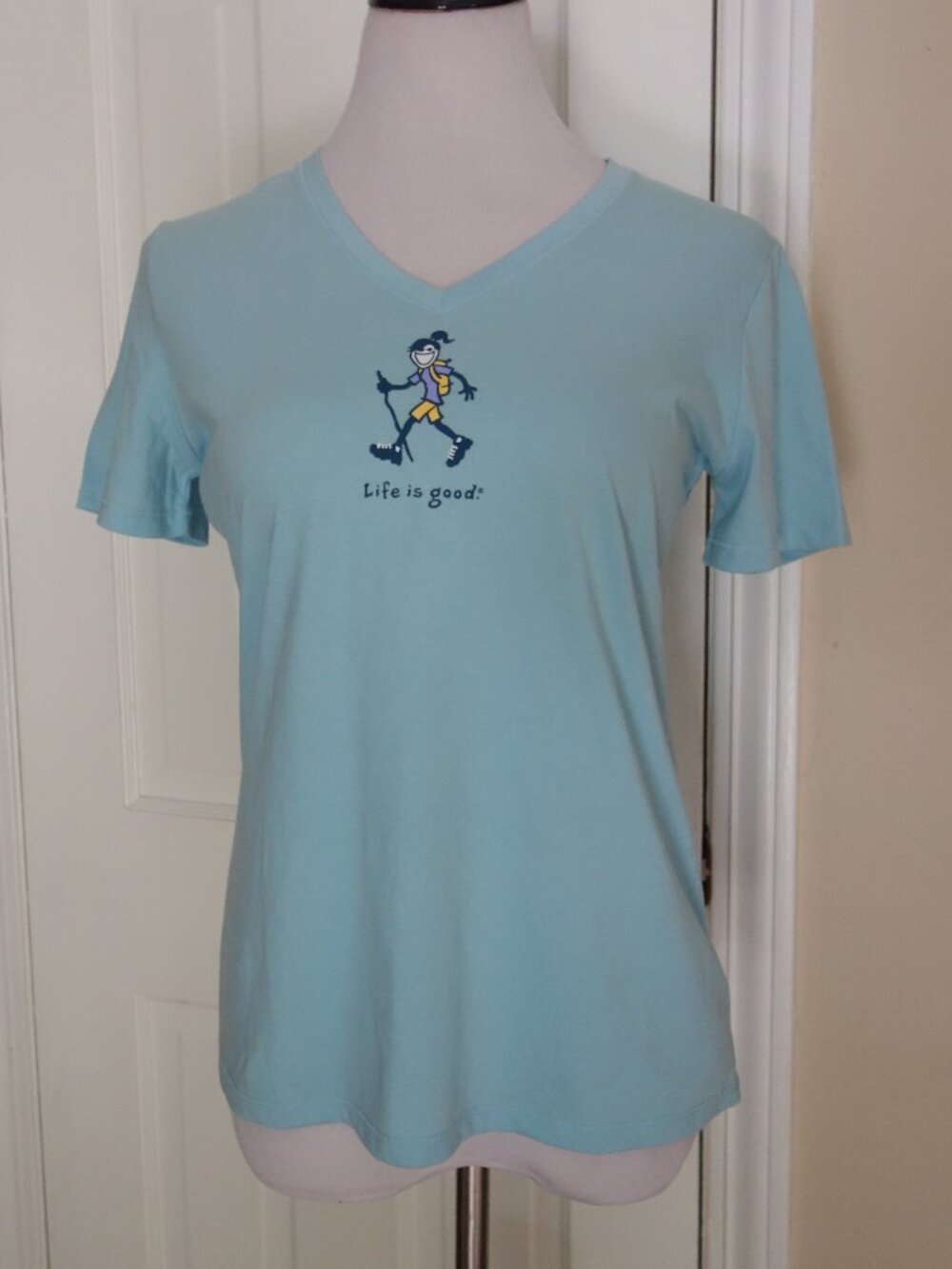 LIFE IS GOOD Wander Hiking Woman Light Blue V-Neck T-Shirt – Small